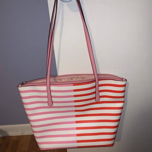 Kate Spade Purse - Picture 2 of 4
